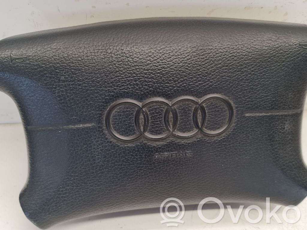 Audi A4 S4 B5 8D Ohjauspyörän turvatyyny 