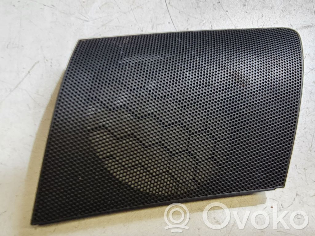 Toyota Aygo AB10 Sivukaiuttimen suoja 