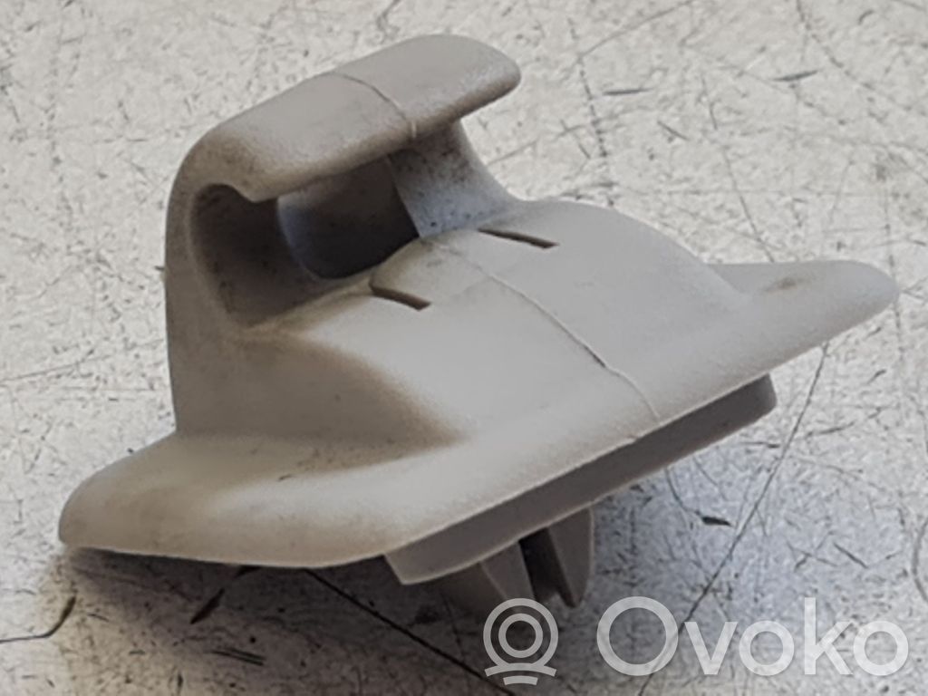 Toyota Aygo AB10 Skydelio nuo saulės laikiklis 