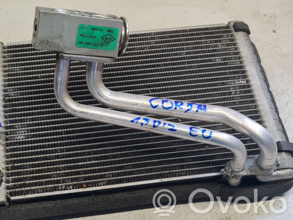Opel Corsa D Ilmastointilaitteen sisälauhdutin (A/C) 