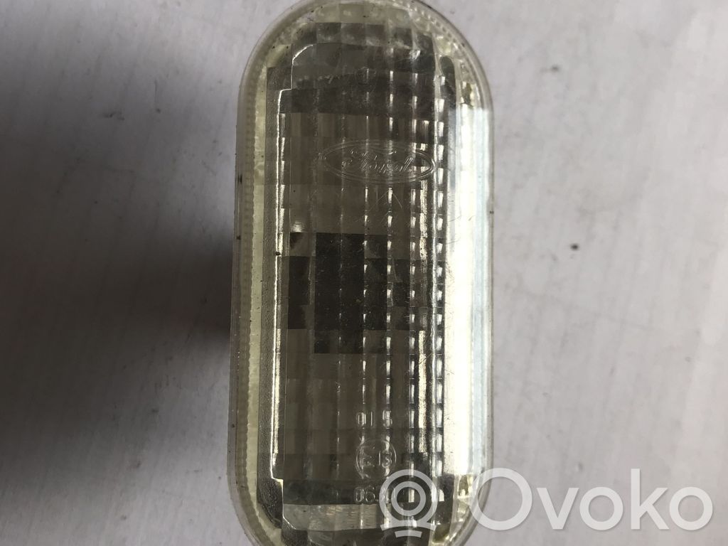 Ford Focus Front fender indicator light 