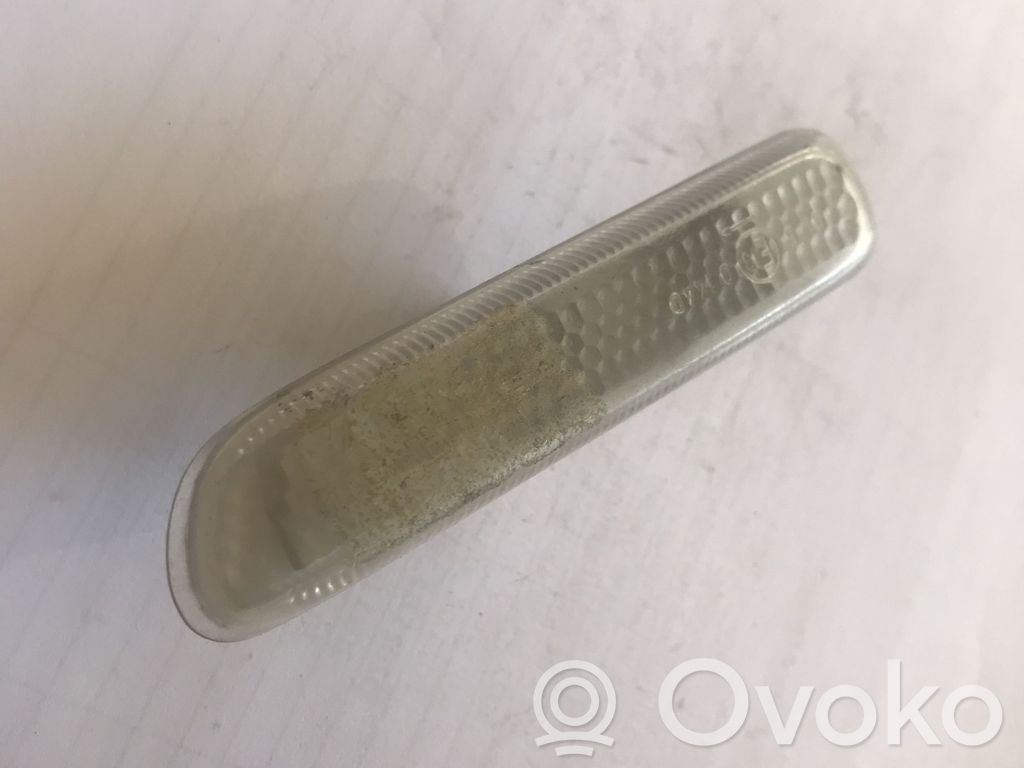 BMW 3 E46 Front fender indicator light 