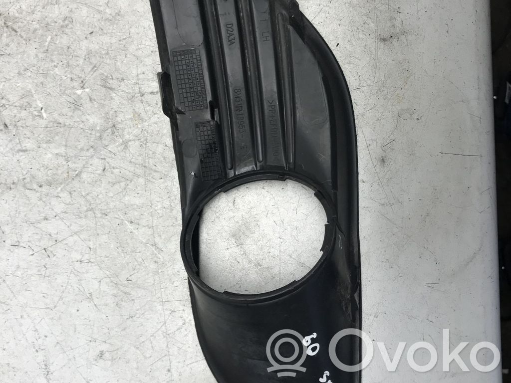 Ford Focus Etusumuvalon ritilä 