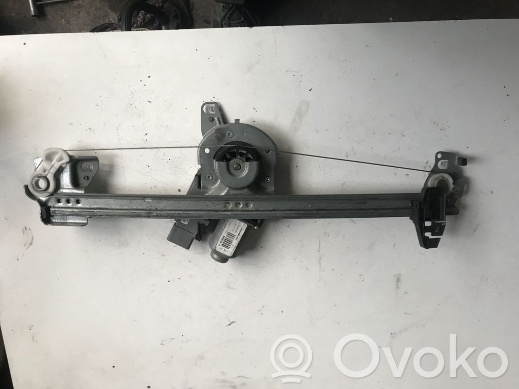 Citroen C3 Regulador de puerta delantera con motor 