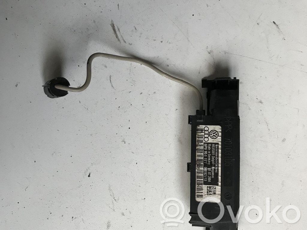 Other control units/modules   8P0951177