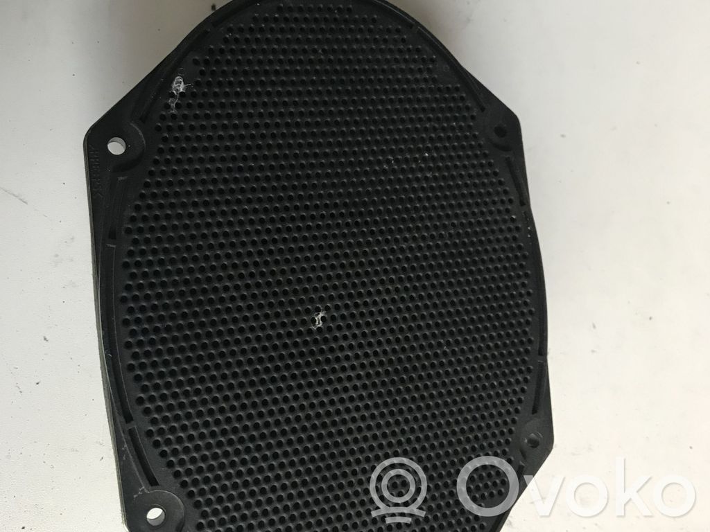 Ford Fiesta Garsiakalbis (-iai) galinėse duryse 