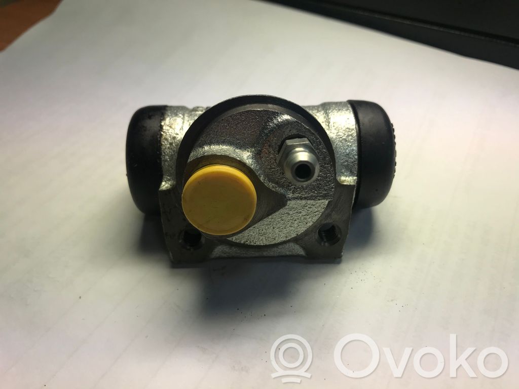 Renault 19 Rear brake cylinder 