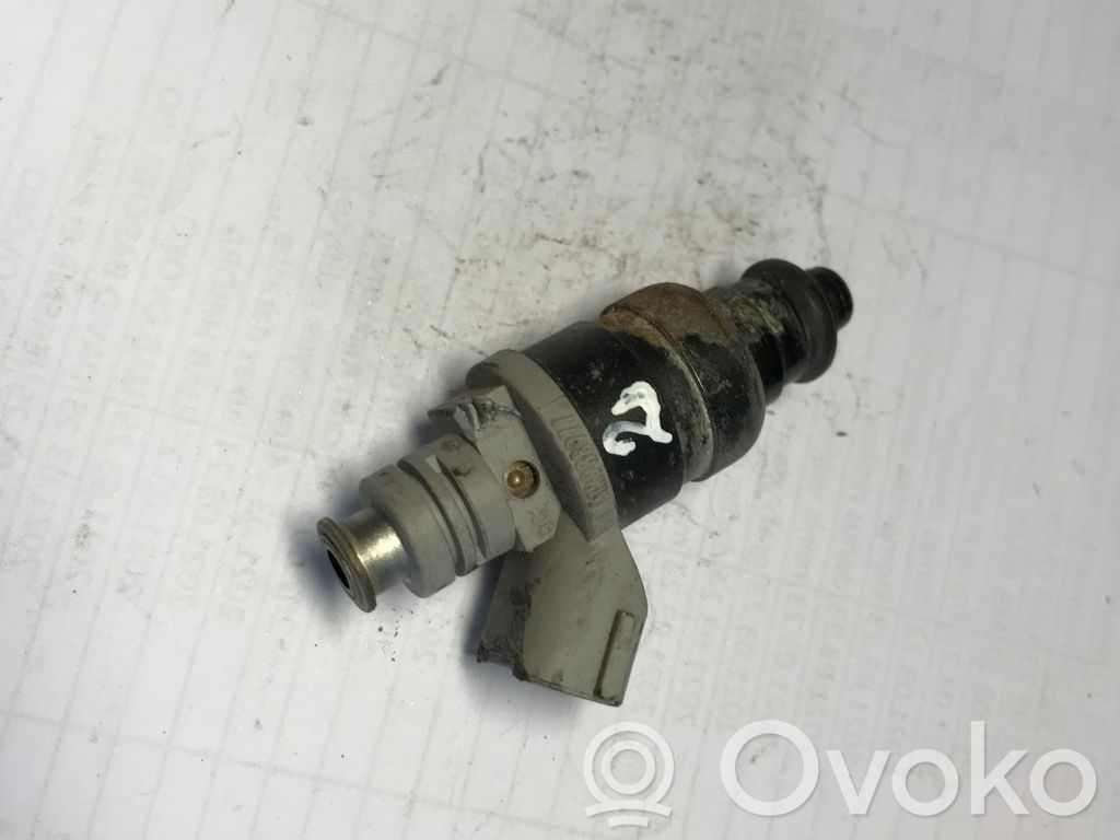 Mitsubishi Colt Inyector de combustible 