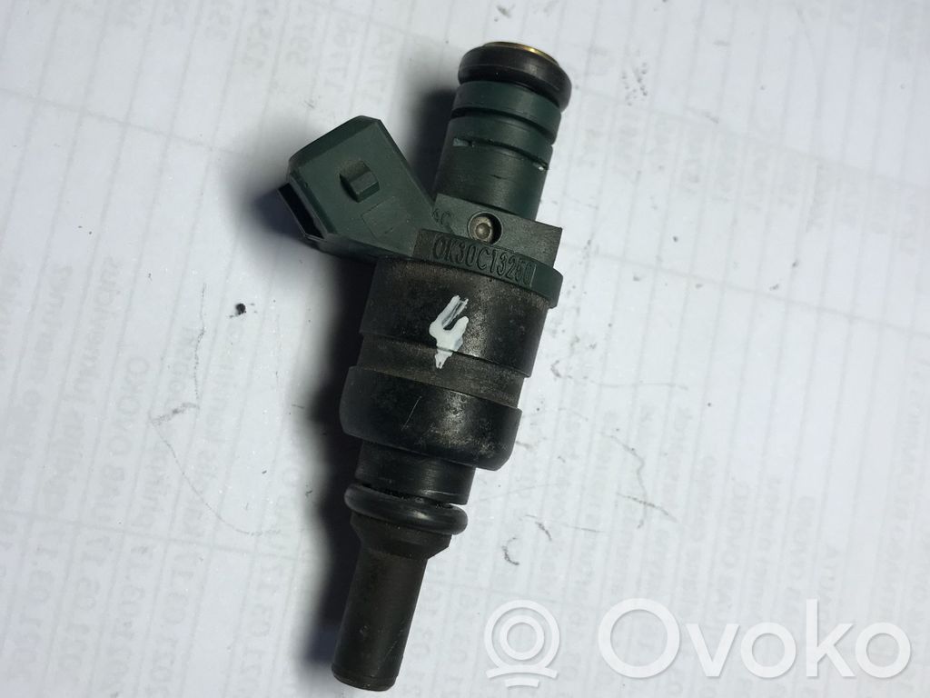 KIA Rio Inyector de combustible 