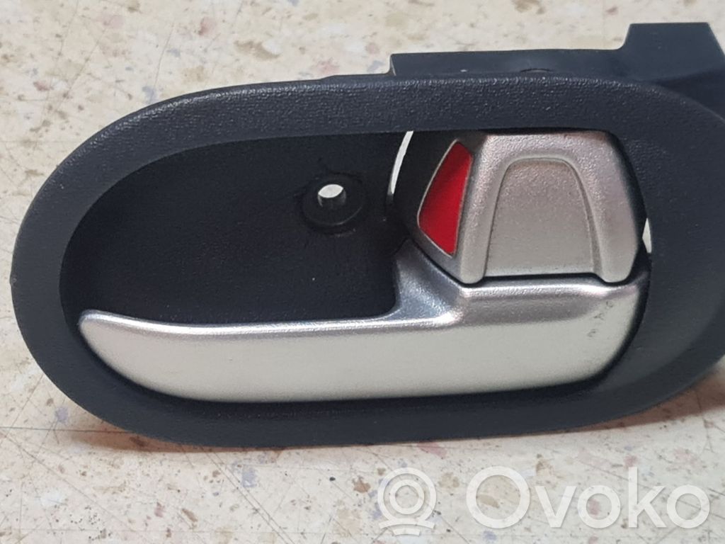 Mitsubishi Colt Manecilla interna puerta trasera 