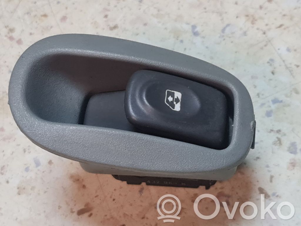 Renault Scenic I Electric window control switch 