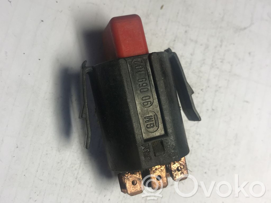 Opel Kadett D Hazard light switch 