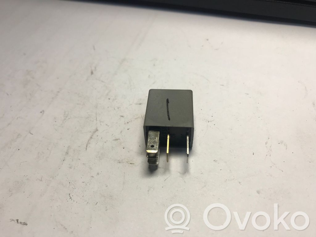 Opel Vectra C Other relay 