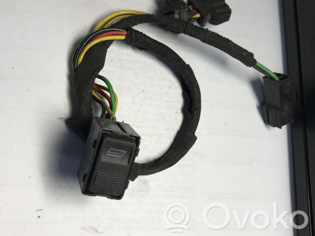 Audi A4 S4 B5 8D Electric window control switch 