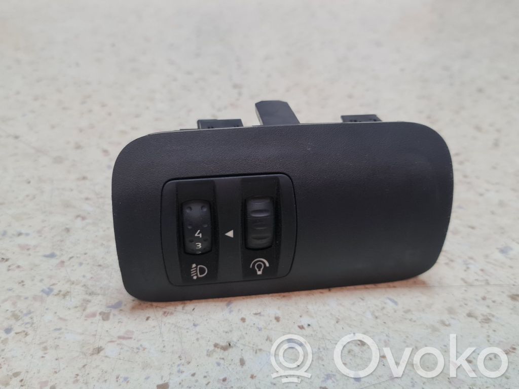 Renault Megane II Headlight level height control switch 