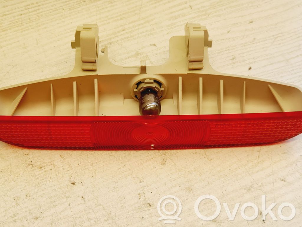 Mazda 3 I Third/center stoplight 