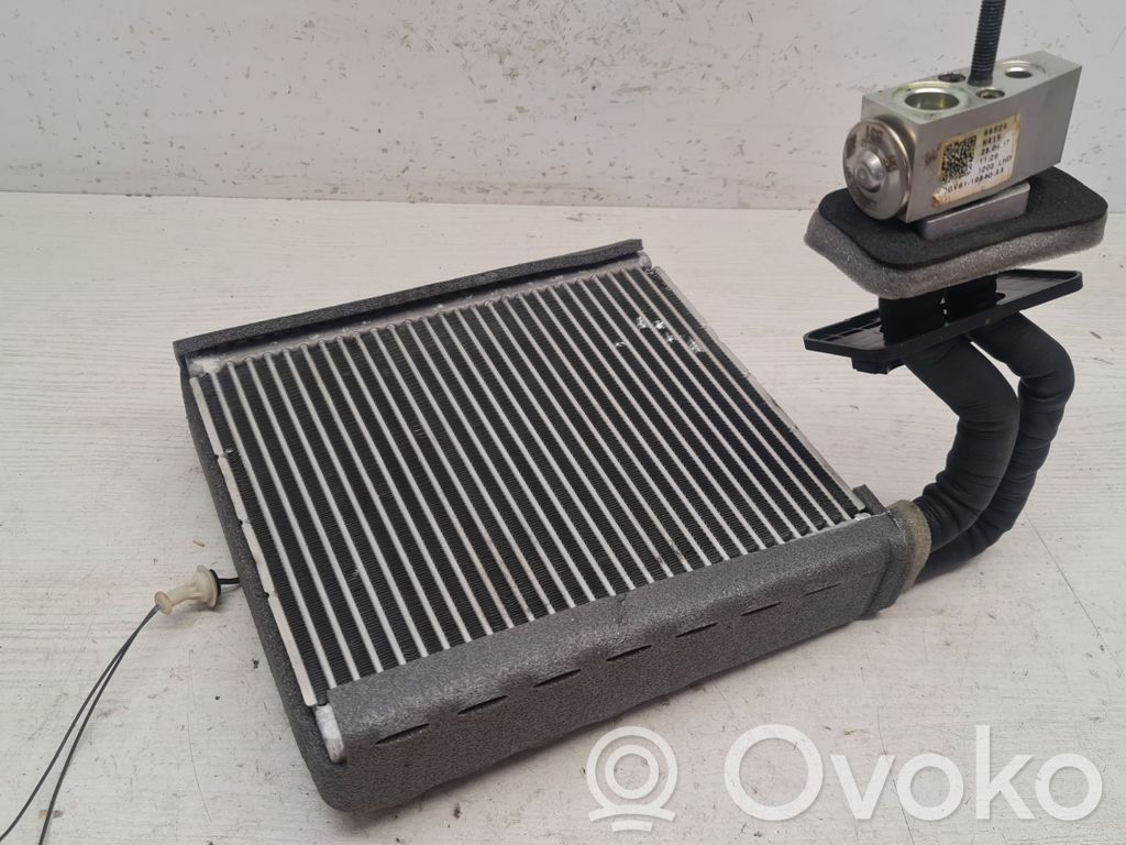 Ford C-MAX II Condenseur de climatisation 