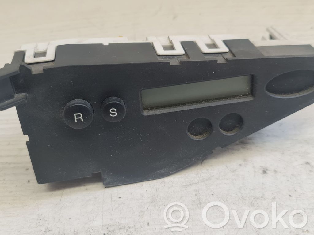 Ford Focus Ekrāns / displejs / mazais ekrāns 