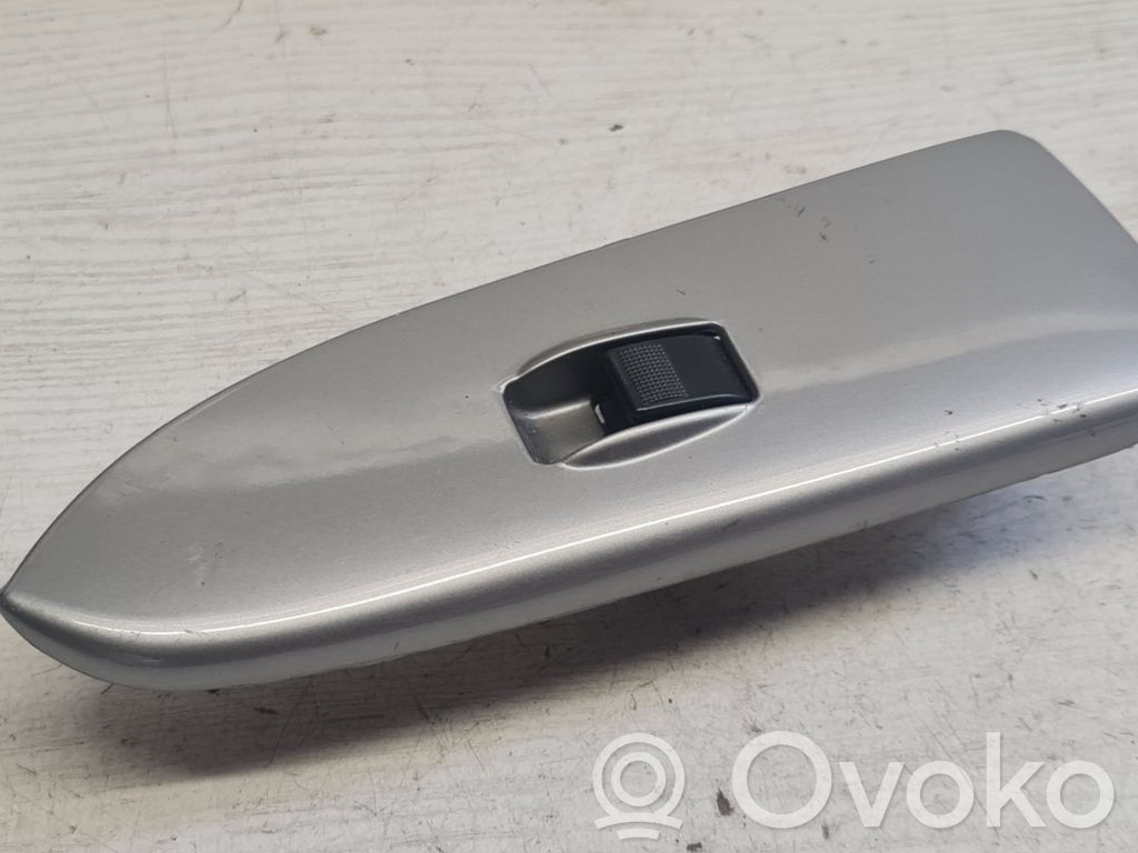 Mazda Premacy Electric window control switch 