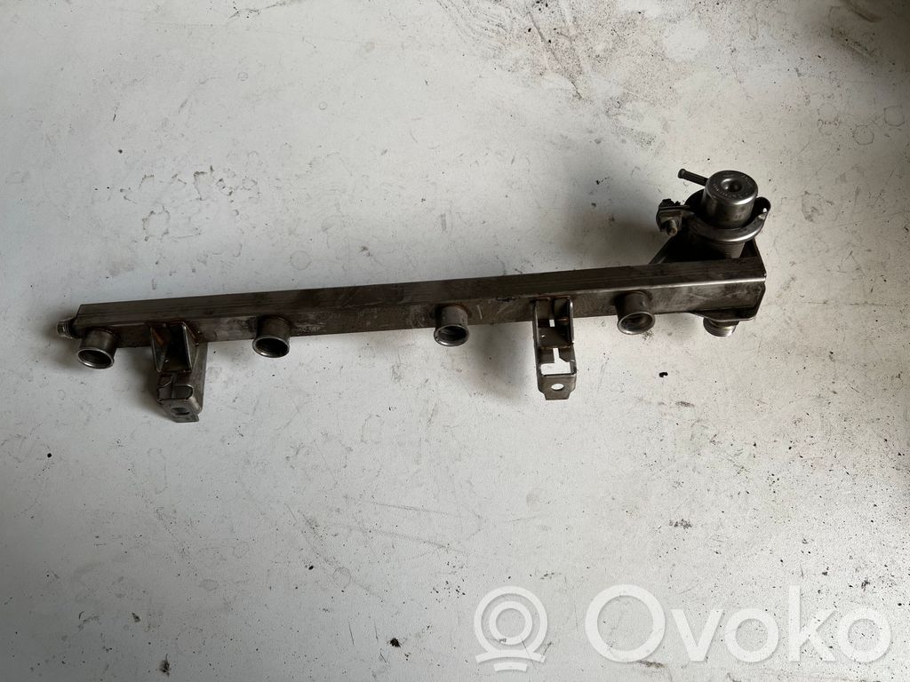 Opel Astra G Listwa wtryskowa 