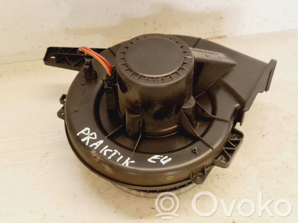 Skoda Praktik (5J8) Lämmittimen puhallin 