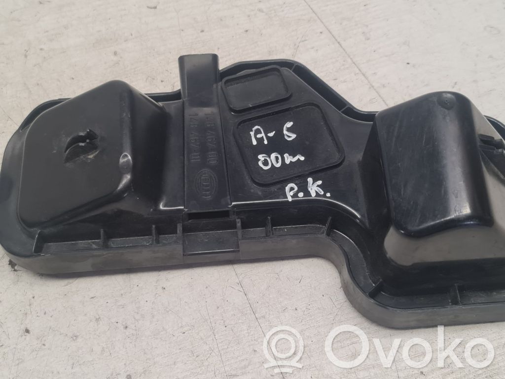 Audi A6 S6 C5 4B Osłona żarówki lampy przedniej 