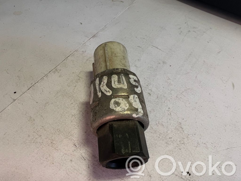 Ford Focus Air conditioning (A/C) pressure sensor 