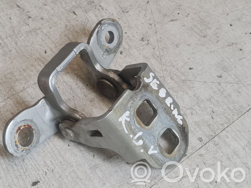 Chrysler Sebring (JS) Rear door upper hinge 