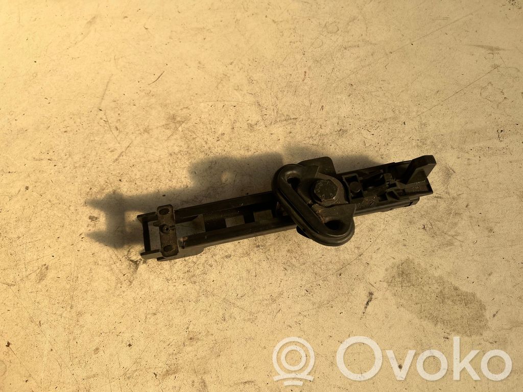 Audi A4 S4 B8 8K Sicherheitsgurt-Einstellschiene 