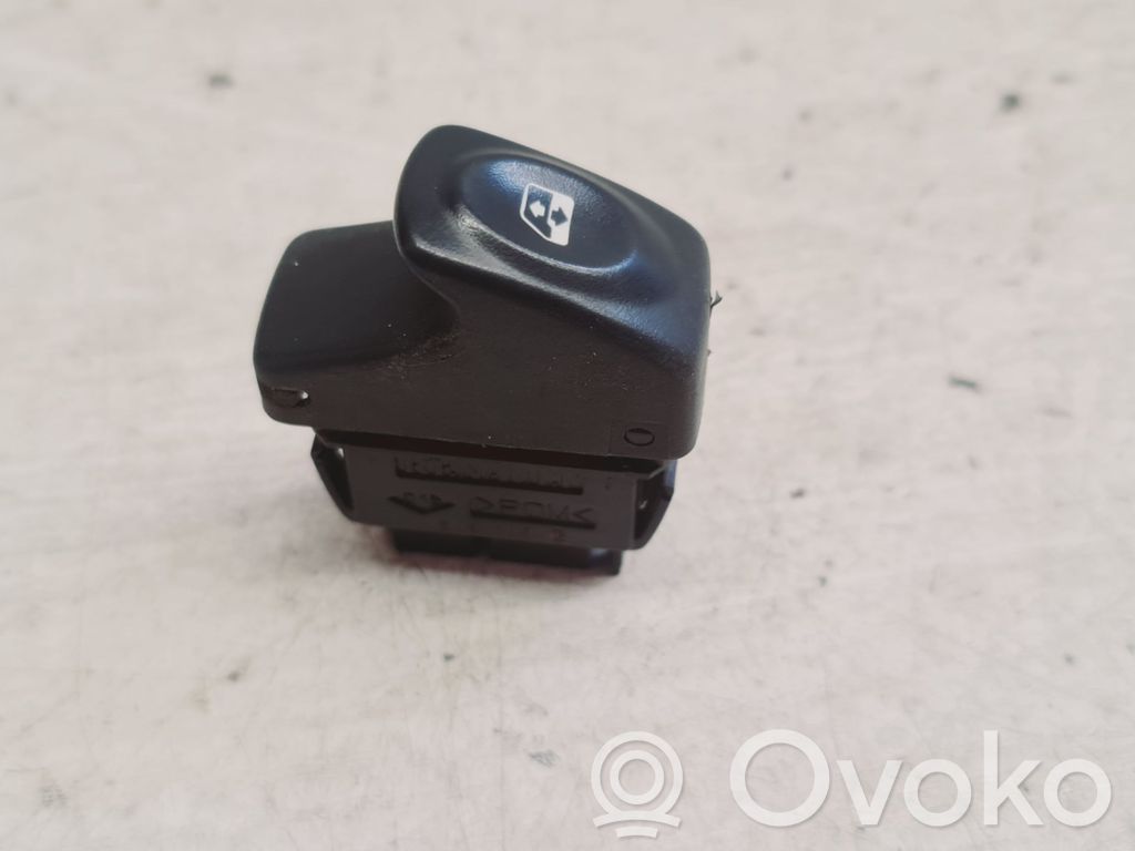 Renault Megane I Electric window control switch 