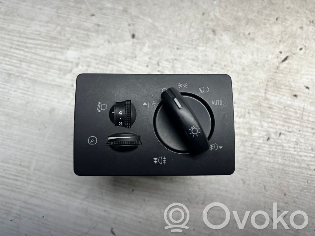 Ford Focus Light switch 