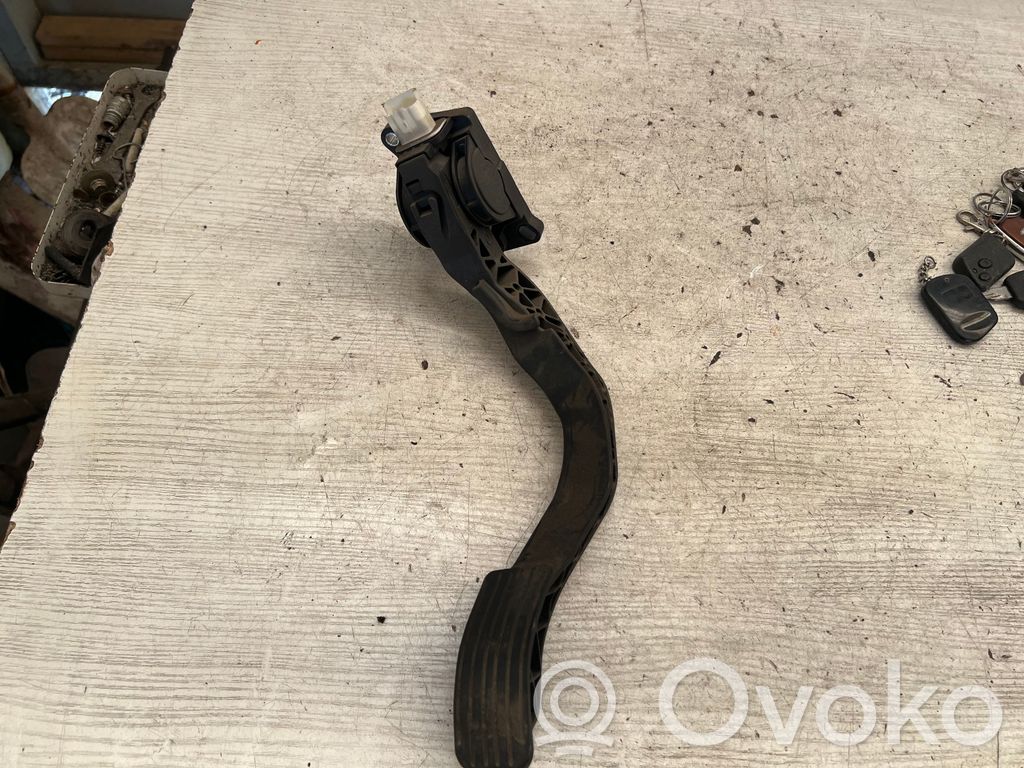 Peugeot 1007 Accelerator throttle pedal 