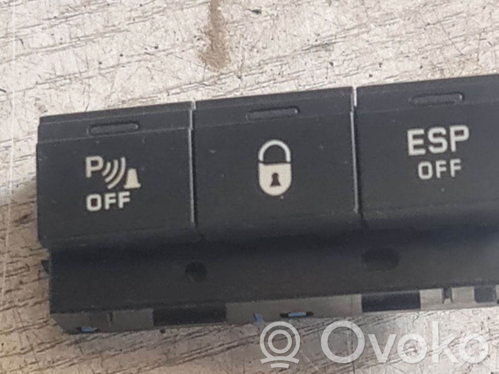 ESP (stability program) switch   96573403XT,03065330