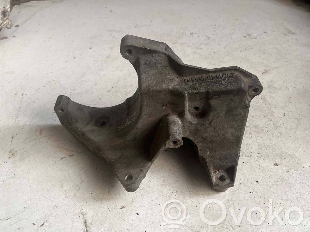 A/C compressor mount bracket   90501940BQ
