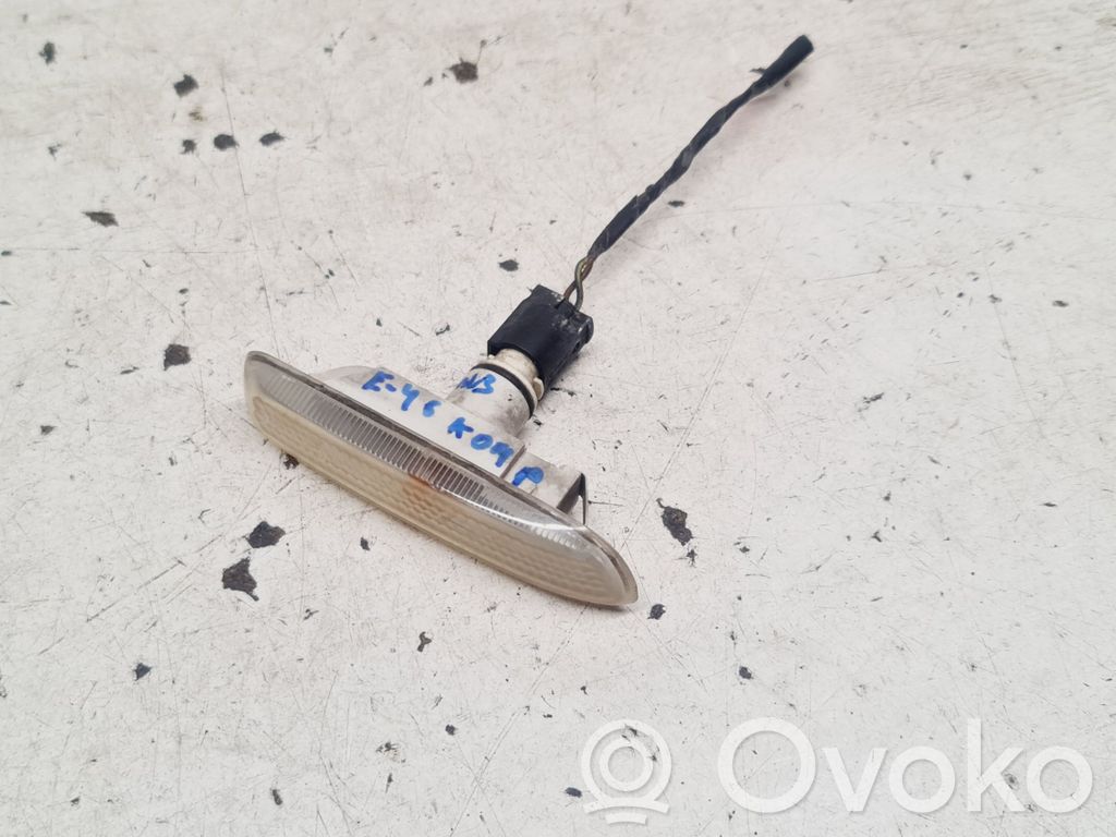 BMW 3 E46 Front fender indicator light 