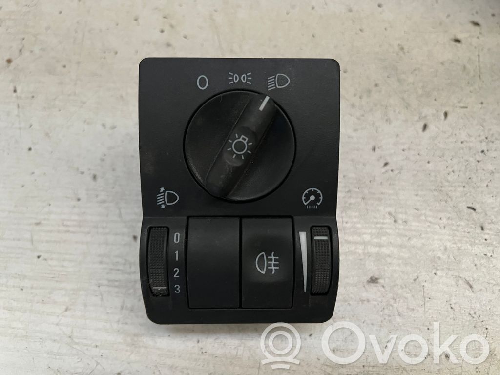 Opel Corsa C Light switch 