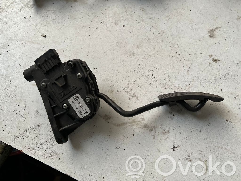 Opel Astra H Gaspedal 