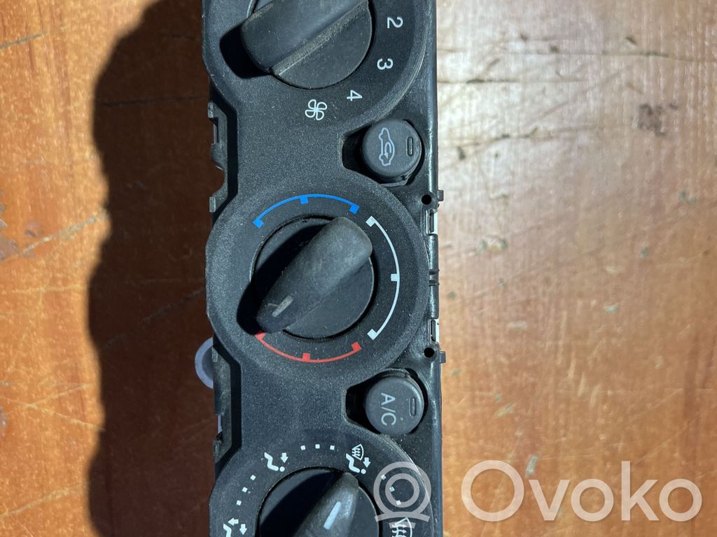Ford Focus Climate control unit 