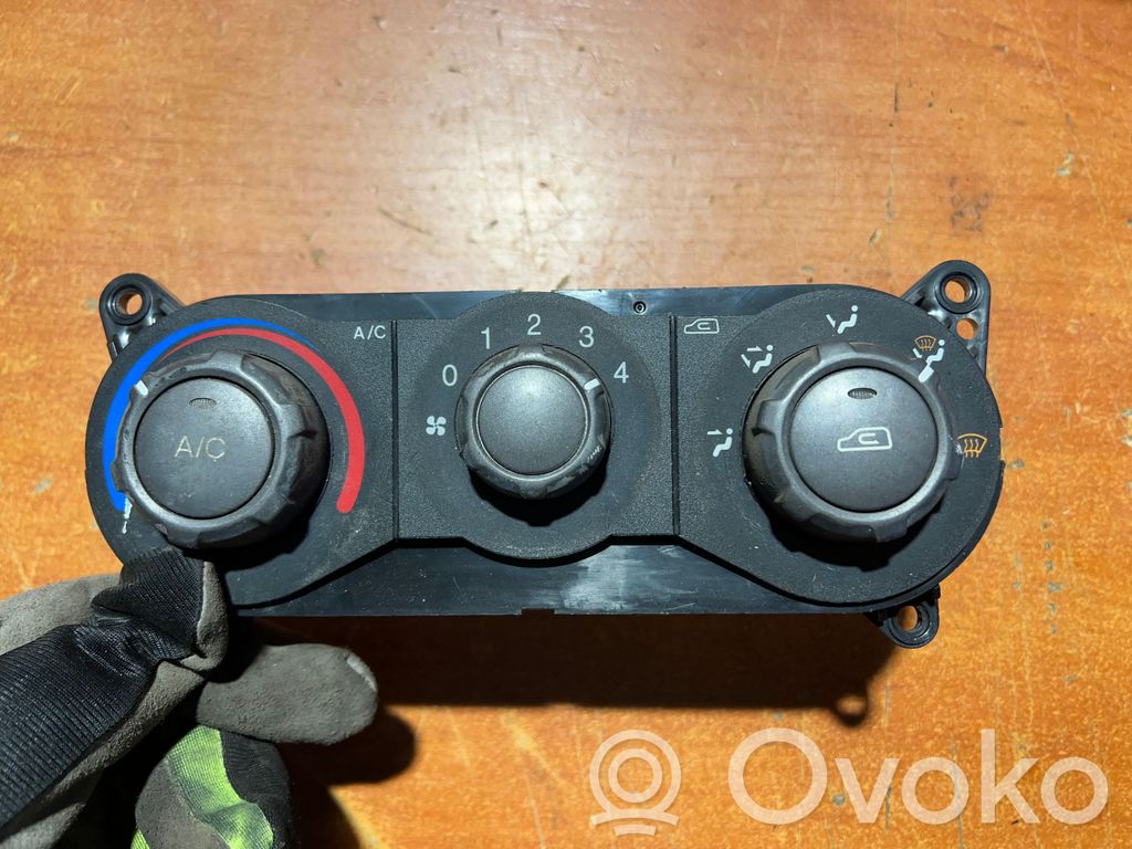 Hyundai Matrix Climate control unit 