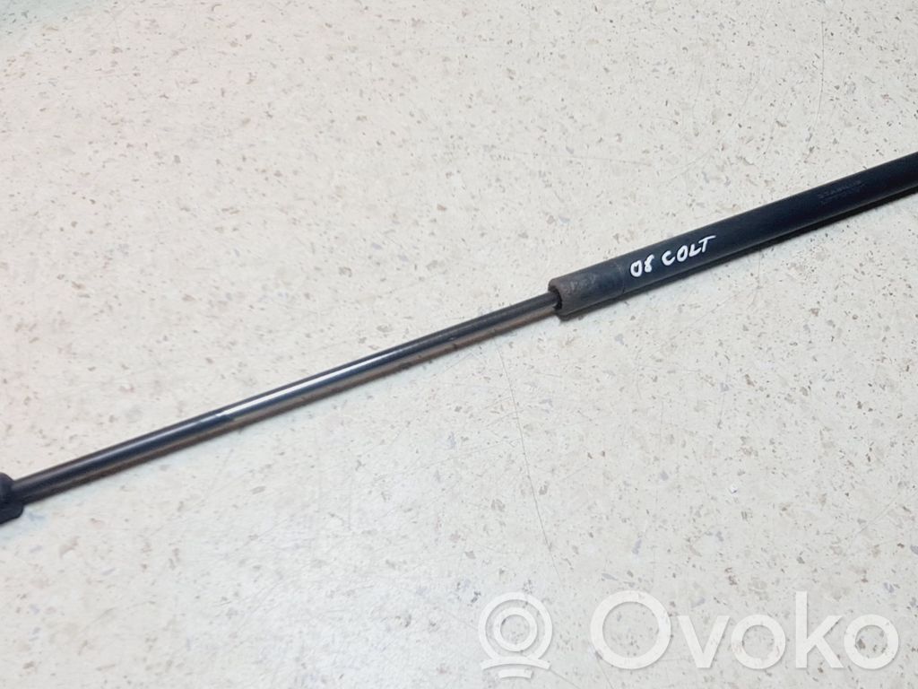 Mitsubishi Colt Tailgate/trunk strut/damper 