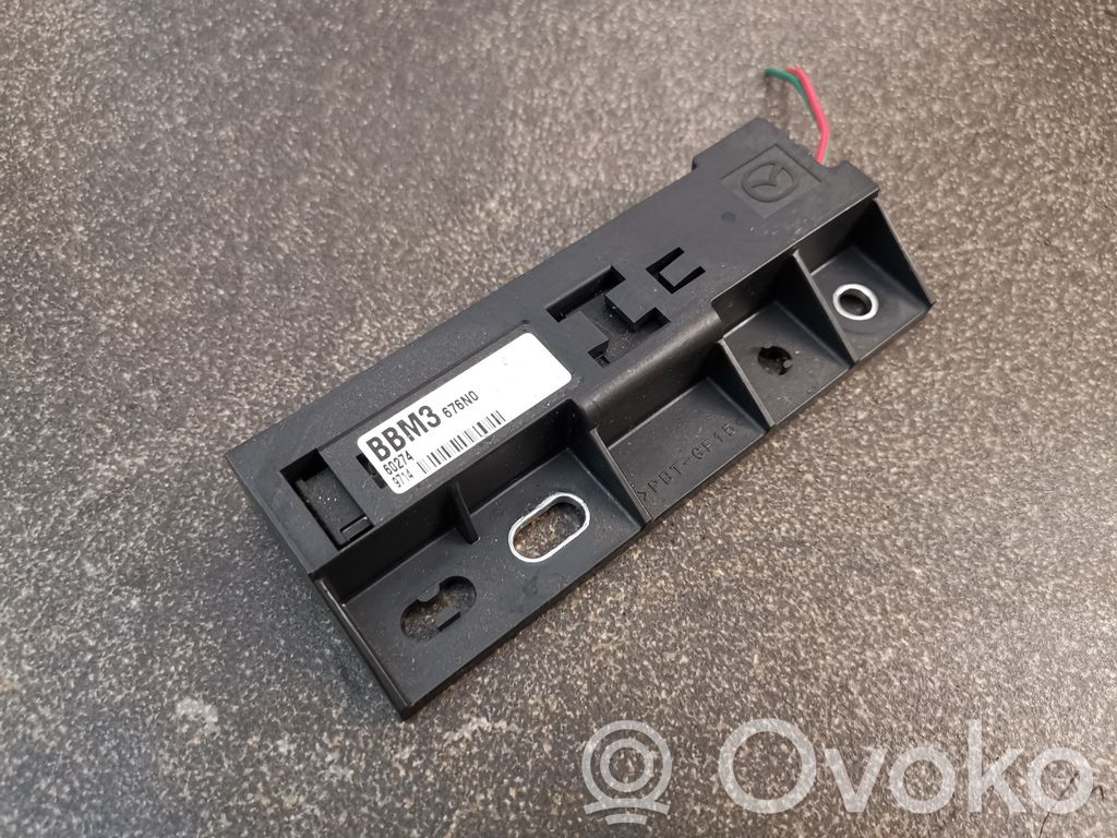 Mazda 3 II Aerial antenna amplifier 