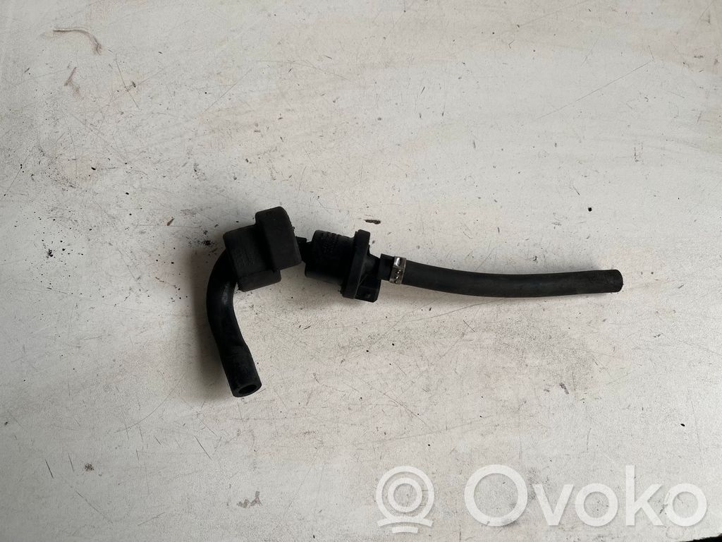 Audi A4 S4 B5 8D Válvula de vacío 