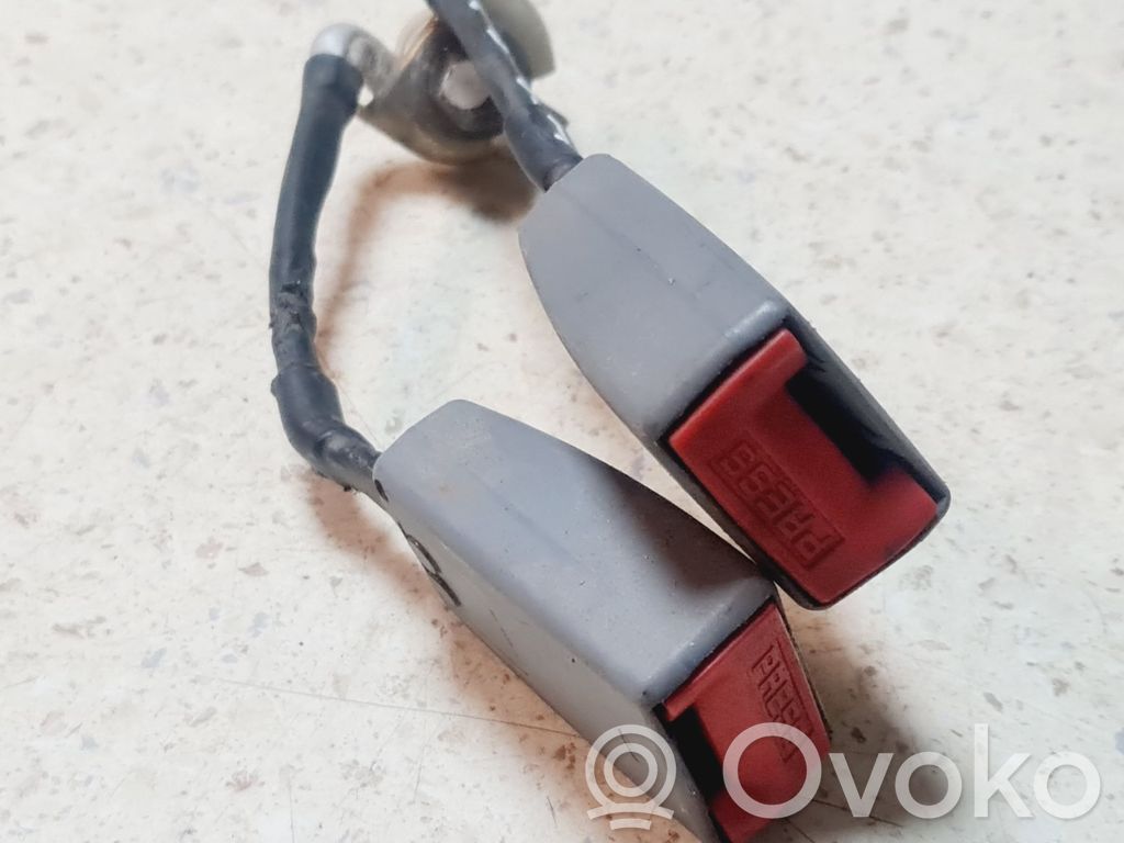 Citroen C5 Gurtschloss hinten Mitte 
