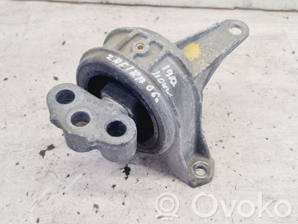 Opel Zafira B Engine mount bracket 