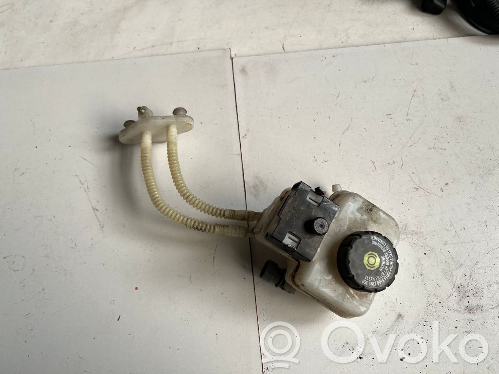 Opel Meriva A Jarrunestesäiliö 