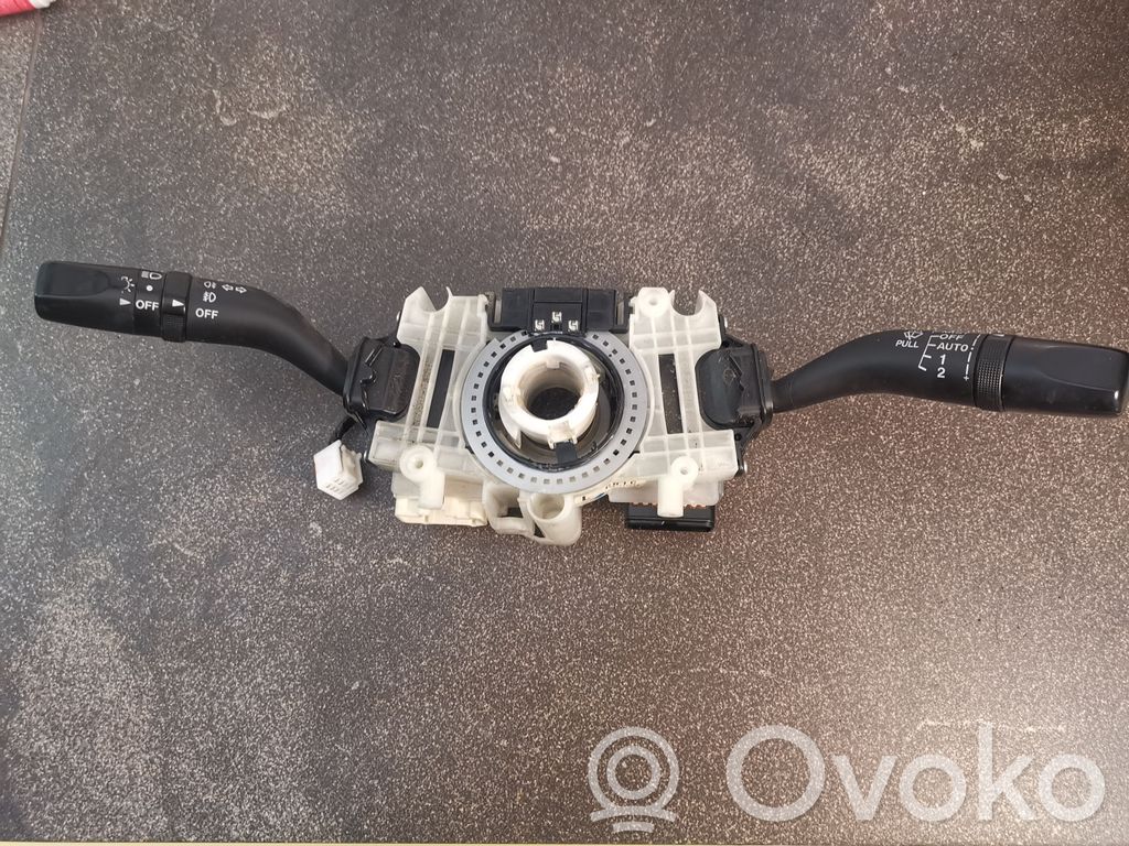 Mazda 6 Commodo, commande essuie-glace/phare 