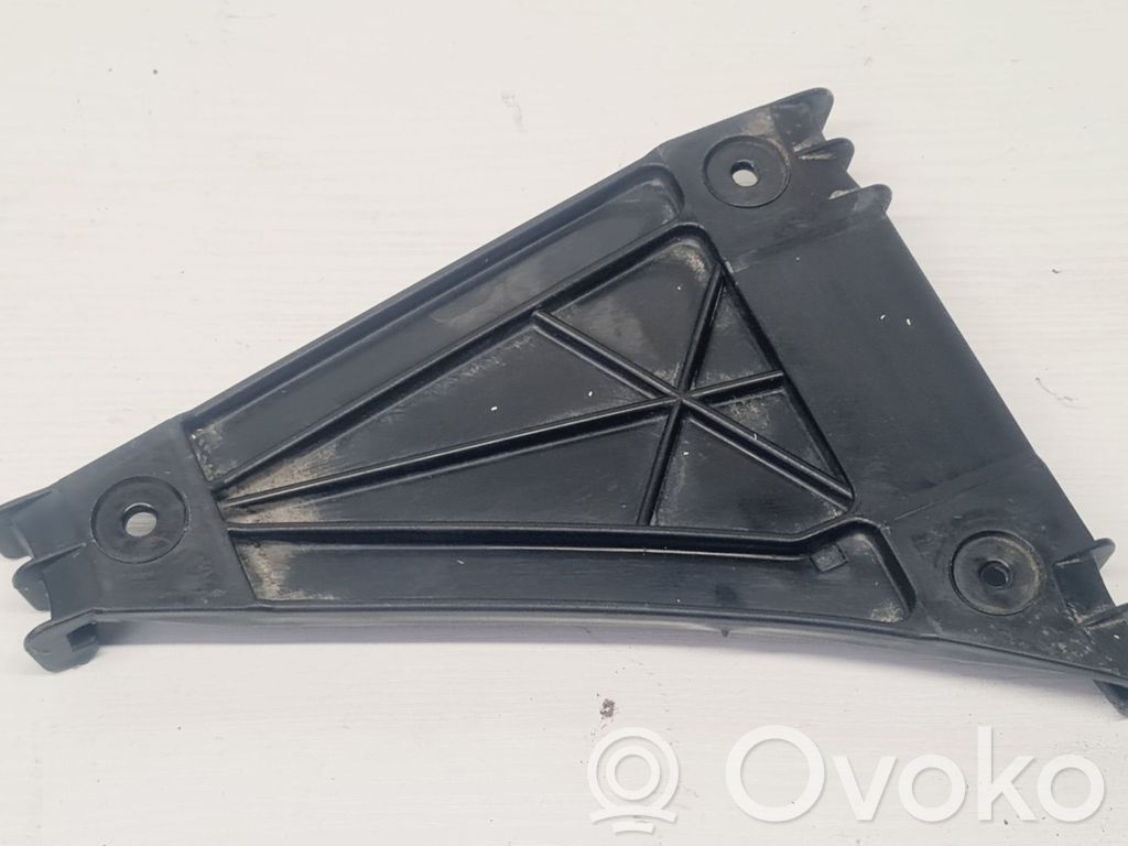 Audi A4 S4 B5 8D Halterung Stoßstange Stoßfänger hinten 