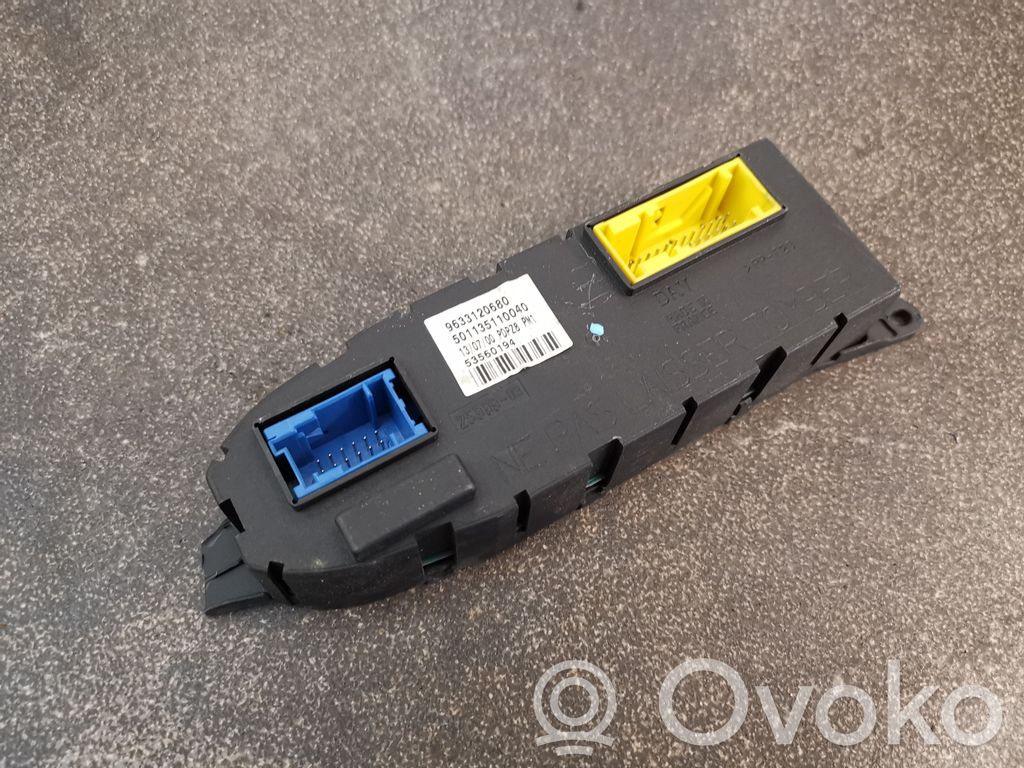 Peugeot 607 Seat control module 