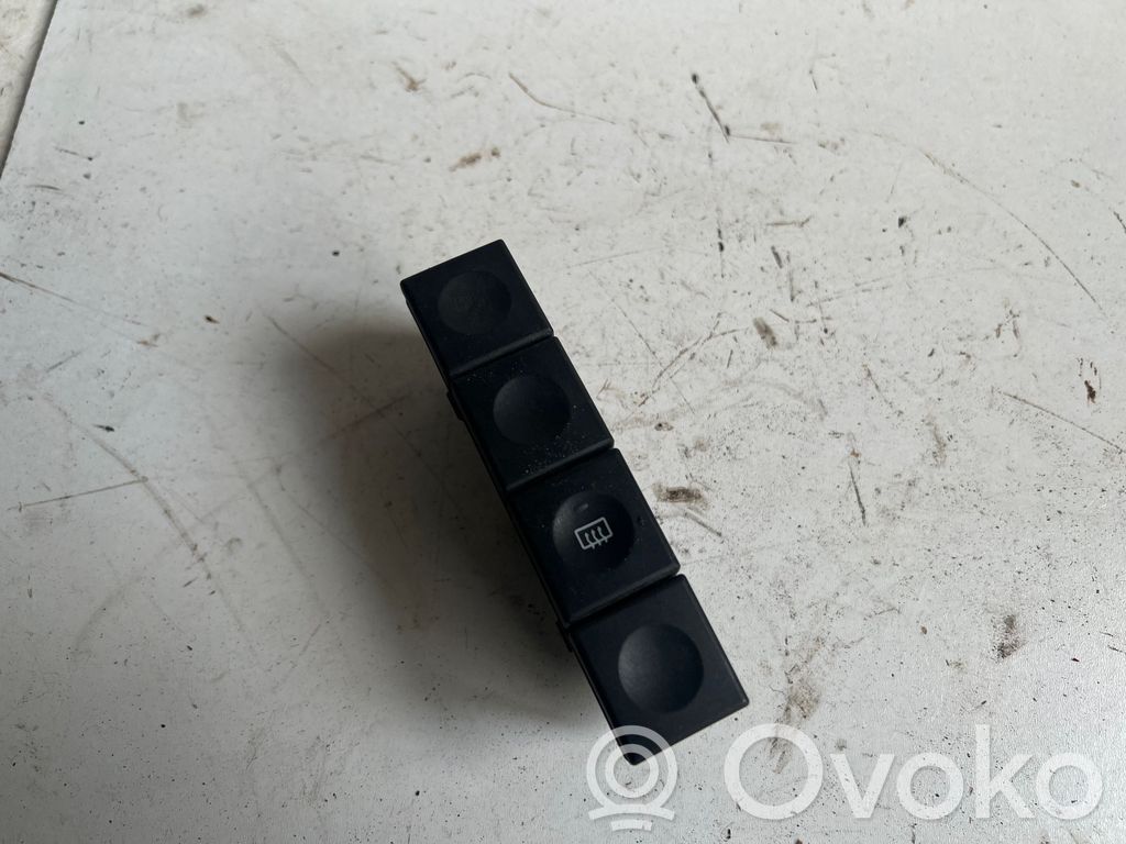 Ford Fiesta Windscreen/window heater switch 