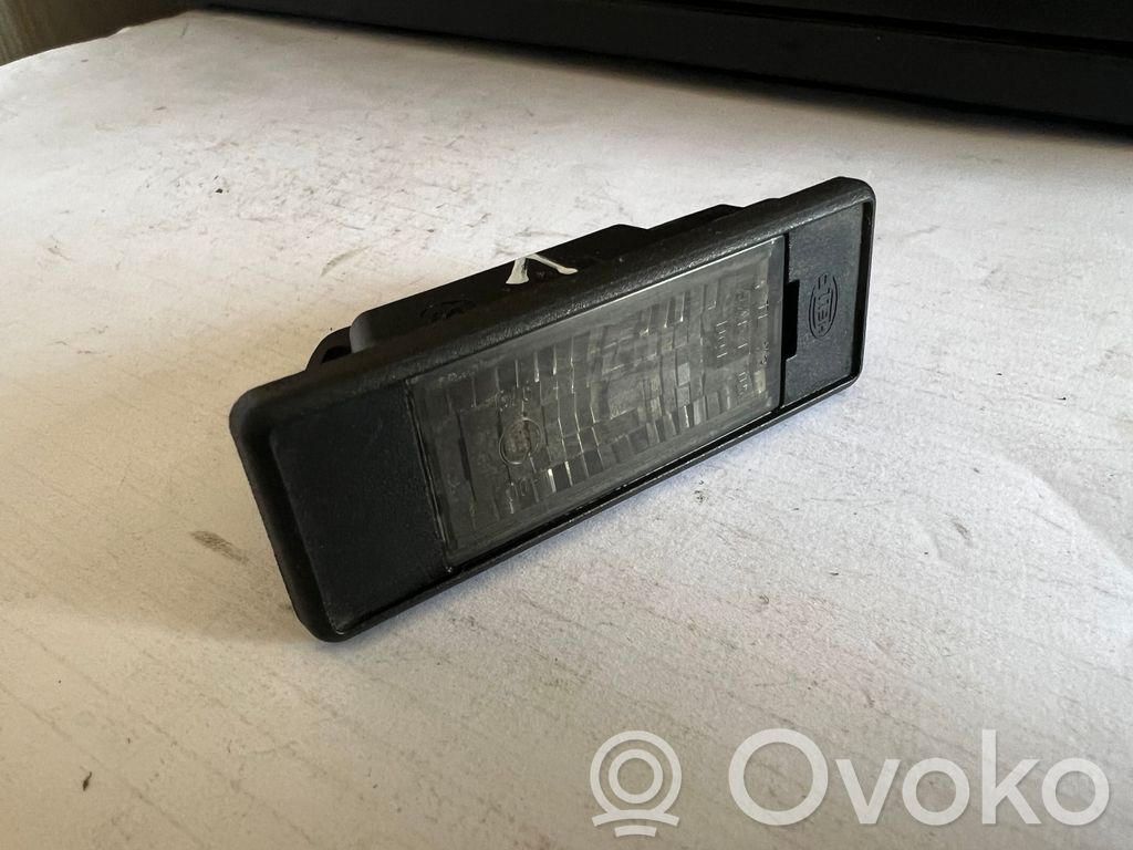 Peugeot 308 Lampa oświetlenia tylnej tablicy rejestracyjnej 
